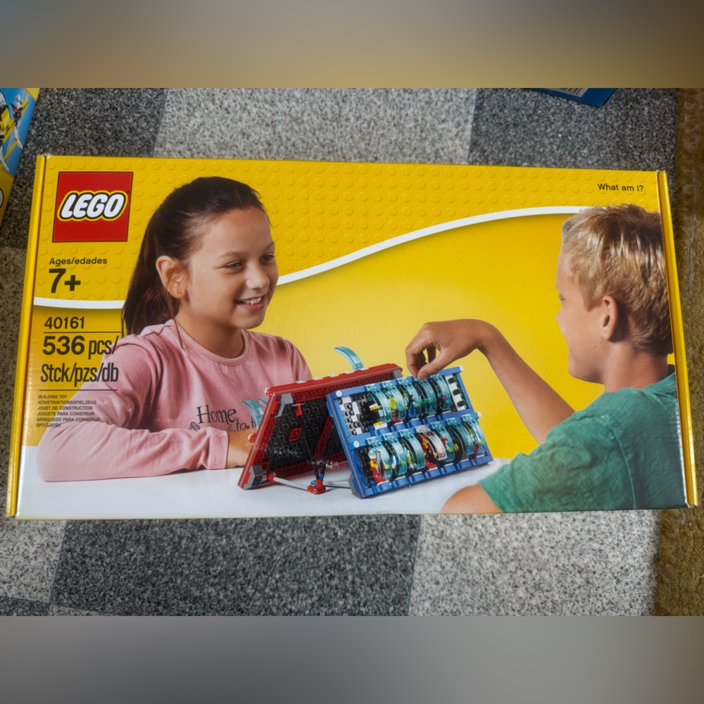 LEGO Miscellaneous: What am I? (40161)